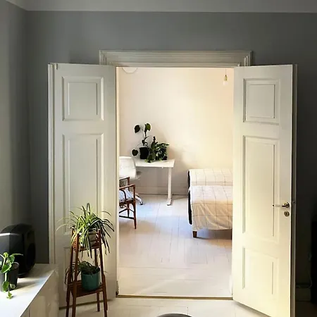 Apartment Iso-roba - Perfect Spot In Center, Walk Anywhere *