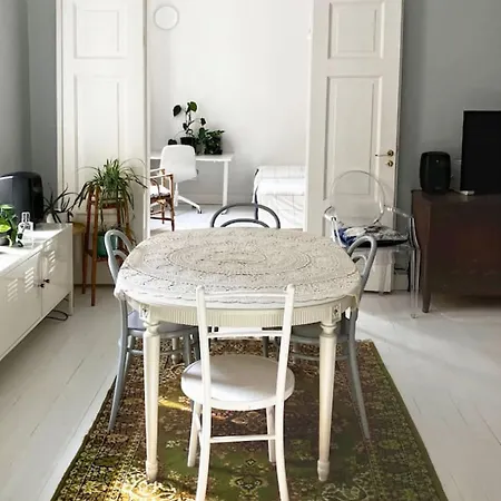 Iso-roba - Perfect Spot In Center, Walk Anywhere *
